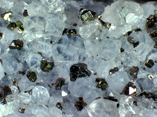 %_tempFileNamePyrite_ThomastonCTCrop%