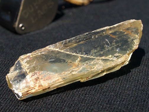 %_tempFileName0096_Spodumene_AguaVermelha_MinasGerais_Brazil%