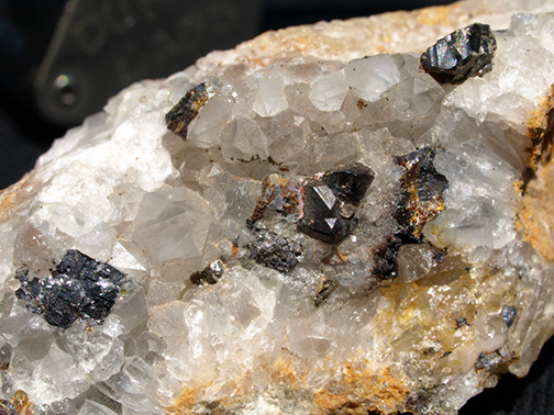 %_tempFileName0272_Sphalerite_WheatleyMine_Perkiomenville_PA%
