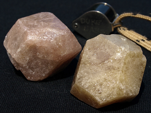 %_tempFileName0326b_Garnet_Coahila_Mexico%