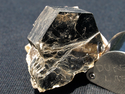 %_tempFileName0331_Muscovite_MoatMtn_NH%