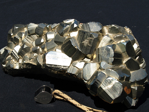 %_tempFileName0483_Pyrite_HuanzalaMine_Huanaco_Peru%