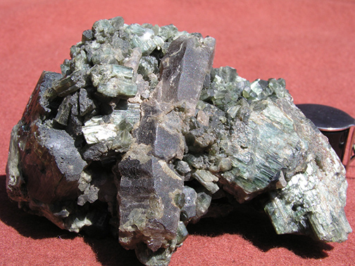 %_tempFileName0688a_Edenite-Quartz_Bancroft_Ontario%