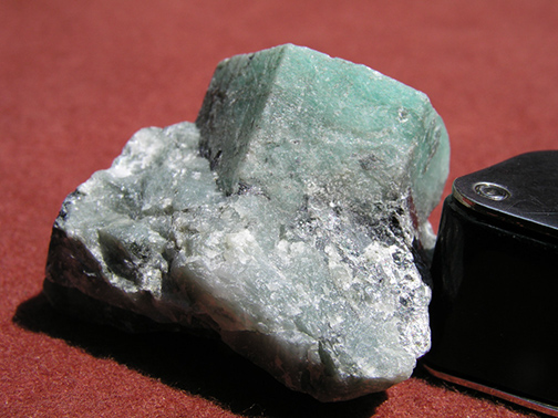 %_tempFileName0705_Emerald_MinasGerais_Brazil%