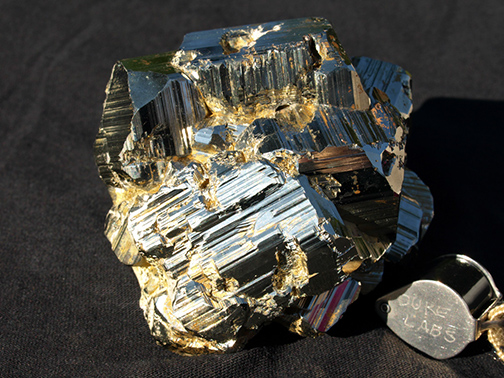 %_tempFileName0785_Pyrite_Huanzala_Peru%