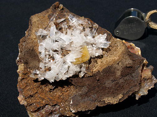 %_tempFileName0833_Selenite-Wulfenite_AZ%