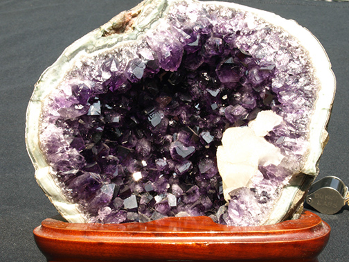 %_tempFileName0877_Amethyst_Brazil%