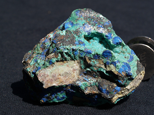 %_tempFileName1000a-1_Chrysocolla,%20Azurite_BlueBirdMine_Miami_AZ_USA%