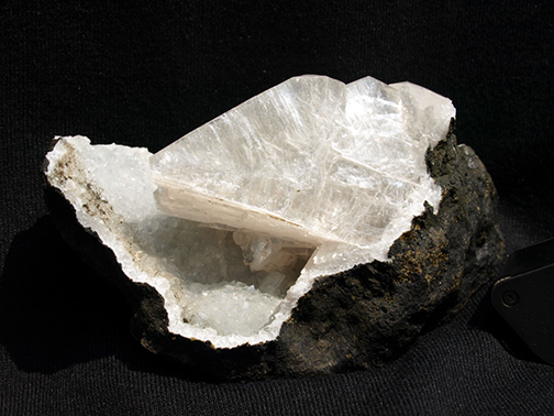 %_tempFileName1102a_Heulandite_Poona_India%