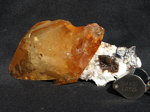 %_tempFileName1173a_Calcite,%20Sphalerite_ElmwoodMine_Carthage_TN_USA%