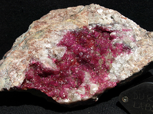 %_tempFileName1620a_Erythrite_BouAzzer_Morocco%