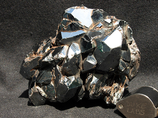 %_tempFileName1623a_Magnetite_RingwoodIronMine_Ringwood_NJ_USA%