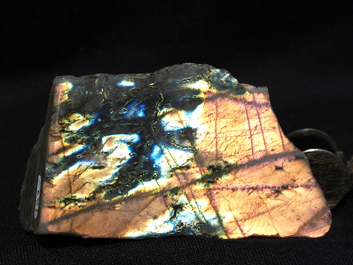 %_tempFileName1625a_Labradorite_China%
