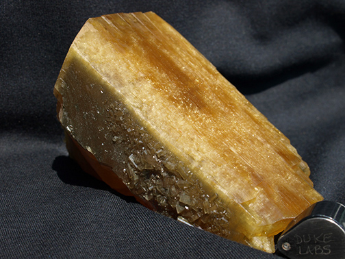%_tempFileName1659a_Barite_XiefungMine_Jiangxi_China%