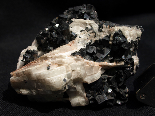 %_tempFileName1673a_Manganite,%20Barite_Cornwall_England%