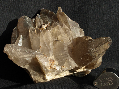 %_tempFileName1731a_Quartz%20var%20Smoky,%20Sphene_MoatMtn_CarrollCo_NH_USA%