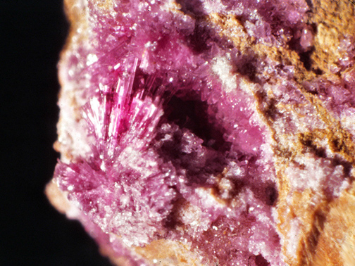 %_tempFileNameErythrite_BouazzerMoroccoCrop%