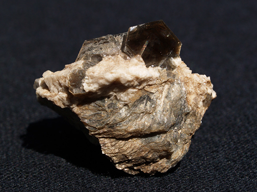 %_tempFileName2089_Muscovite_TollgateMine_Middletown_CT_USA%