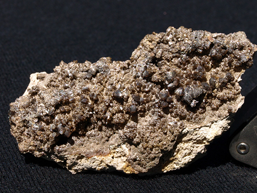 %_tempFileName2512a_Vanadinite_GallagherMine_CochiseCounty_AZ%