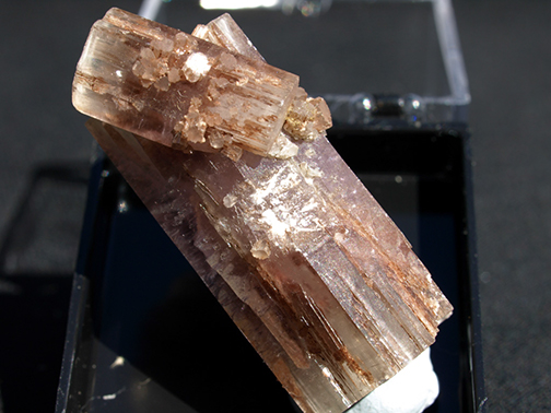 %_tempFileName2844_Aragonite_MolinadeAragone_Spain%