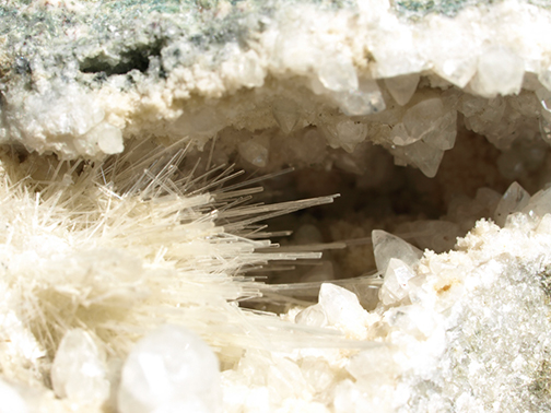 %_tempFileName2881-1_Pectolite_UpperNewStreetQuarry_Paterson_NJ_USA%