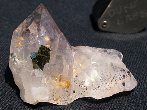 %_tempFileName2896a-1_Epidote_Xichang_SichuanProv_China%