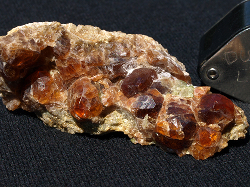 %_tempFileName2898a_Garnet%20var%20Hessonite_CA_USA%