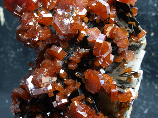 %_tempFileName2963_Vanadinite_Mibladen_Morocco%