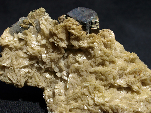 %_tempFileName3074-1_Galena,%20Dolomite_Derbyshire_England.%