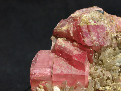 %_tempFileName3082-3_Rhodochrosite_LakeCo_CO_USA%