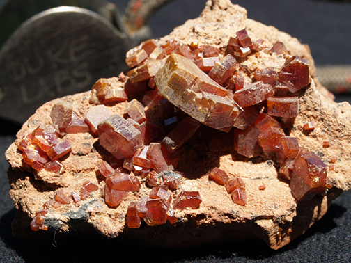 %_tempFileName3096a-1_Vanadinite,%20Barite_Russia%