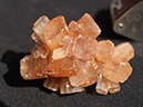 %_tempFileName3105a_Aragonite_Serfou_Morocco%